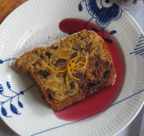 Ciambella al cioccolato, fichi e arancia candita