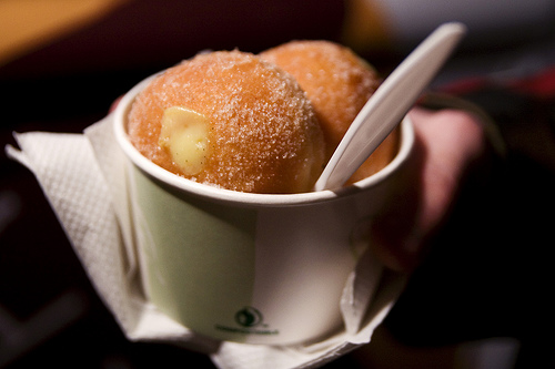 Dolci per le feste di compleanno dei bambini, i bomboloni alla crema