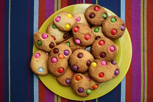 Dolci per le feste di compleanno, i cookies agli smarties