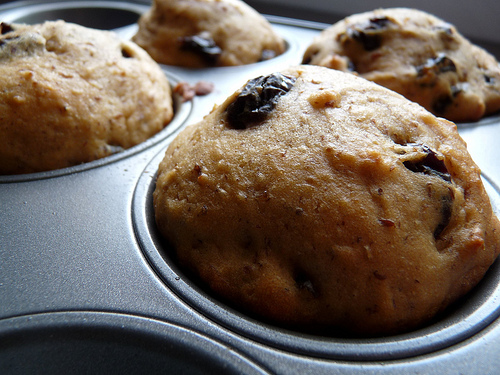 Muffin al formaggio cremoso e ciliegie