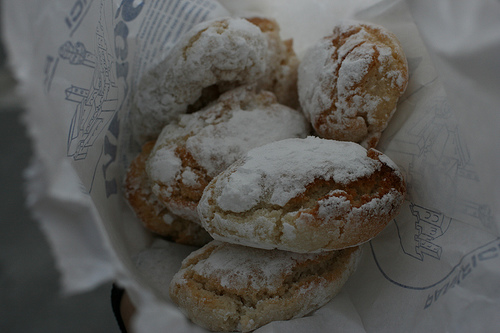 Ancora biscotti per natale, i ricciarelli