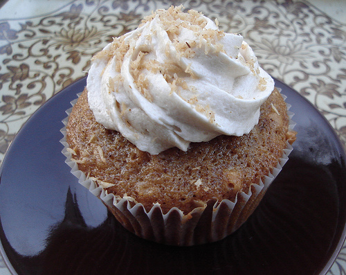 Cupcake alla pera con crema di burro alla vaniglia