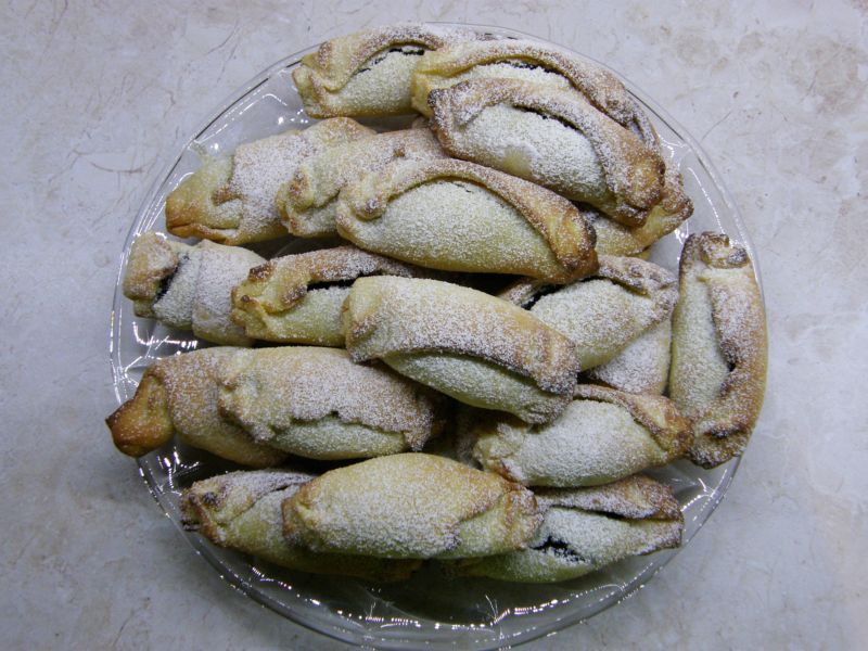 Biscotti farciti alla crema gianduia