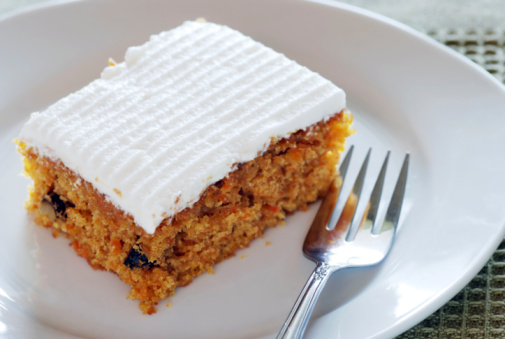 Cotto e Mangiato, la torta di carote speziata con glassa al formaggio