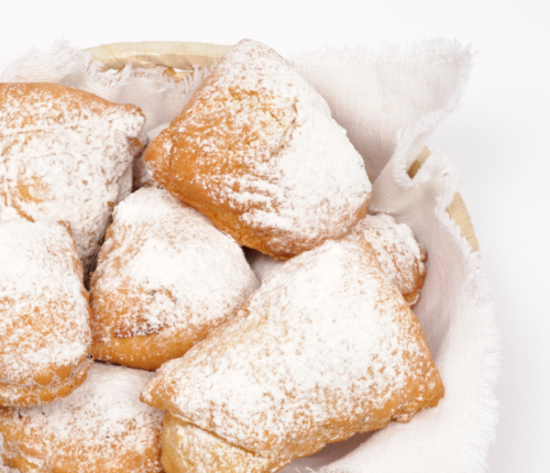 Panzerotti di sfoglia con cioccolato e banana