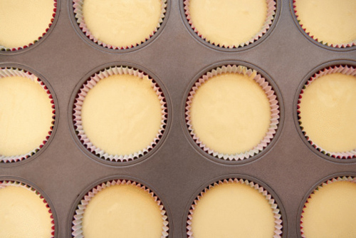 Cupcake macadamia con glassa al cioccolato bianco