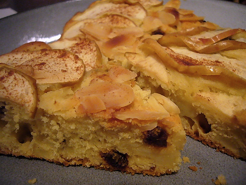 Dolci senza glutine, la torta di patate e mele