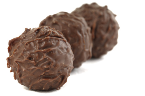 Ricette dolci per Pasqua: palline di cioccolato con le mandorle