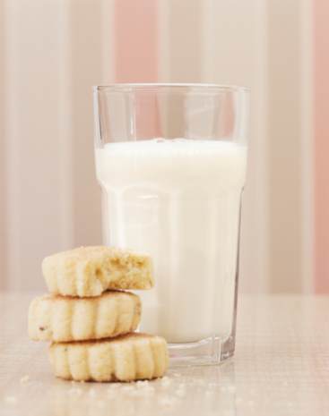 Dolci senza uova biscotti panna