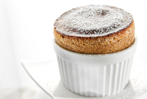 Soufflé al cioccolato e pere