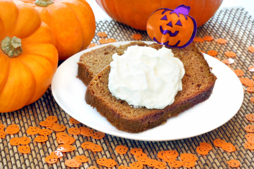 Una torta per Hallooween, la pound cake alla zucca