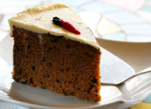 Torta alle carote e miele senza uova e senza latte