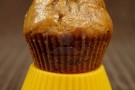 Api di marzapane su muffin al miele