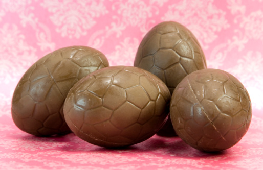 origini uova di pasqua, cioccolato