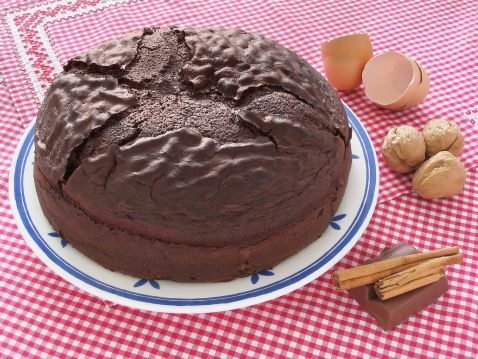 torta cioccolato noci cannella