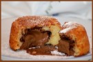 Dolcetti allo yogurt con ripieno di cioccolato per i bambini Dolcetti allo yogurt con ripieno di cioccolato per i bambini