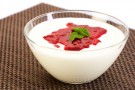 La crema di ricotta con fragole senza glutine e uova