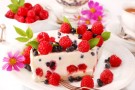 Cheesecake al cocco e frutti di bosco