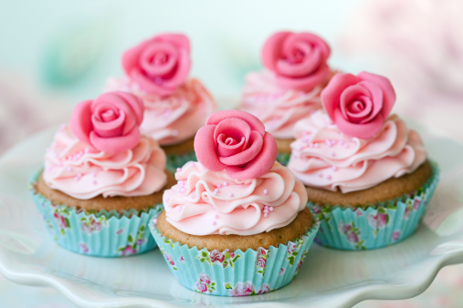 Cupcake rosa ganache cioccolato bianco