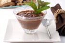 Mousse al cioccolato e amaretti Mousse al cioccolato e amaretti