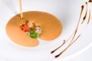 Gazpacho andaluso dolce con carote, sedano e crema di riso