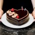 Torta al cioccolato glassata per San Valentino