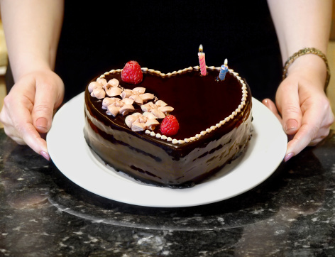 Torta cioccolato glassata San Valentino