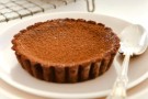 Crostata al cacao con marmellata di lamponi