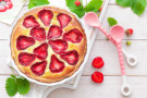 Crostata alle fragole e crema cotta