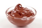 Mousse triplo cioccolato con frutti di bosco