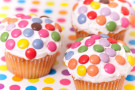 Muffin con ganache al cioccolato bianco e smarties