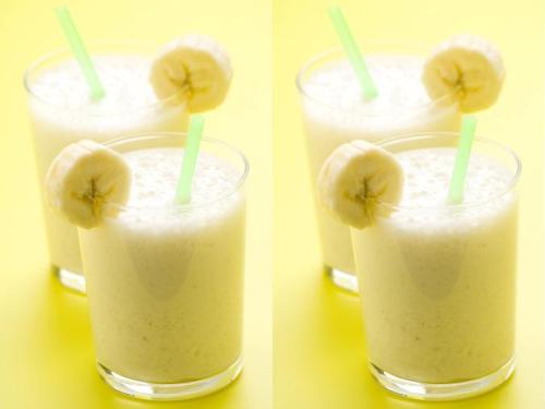 Spuma yogurt greco miele banana succo arancia