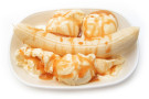 Banane con gelato alla vaniglia e caramello