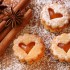 Biscotti alla cannella ripieni di marmellata