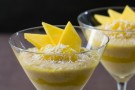 Mousse al mango e cioccolato bianco per Capodanno