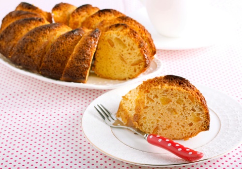 Ciambella latte uova colazione