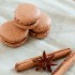 Macarons alla cannella con ripieno di crema gianduia