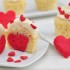 Cupcakes con cuore rosso all’interno