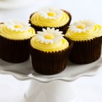 7 cupcake decorati con fiori FOTO