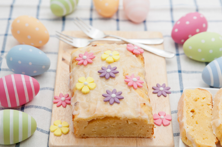 plumcake al limone con glassa pasqua