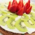 Torta fredda allo yogurt con kiwi e fragole