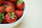 Ricetta fool di fragole, la versione estiva Ricetta fool di fragole, la versione estiva