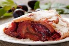 Strudel con prugne, amarene e cioccolato Strudel con prugne, amarene e cioccolato