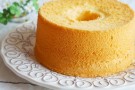 Chiffon cake al cocco e gocce di cioccolato