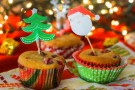 Muffin natalizi con mirtilli rossi secchi Muffin natalizi con mirtilli rossi secchi