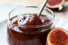 Occhi di bue con farina integrale con marmellata di fichi Occhi di bue con farina integrale con marmellata di fichi