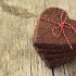 Biscotti a forma di cuore al cioccolato per San Valentino