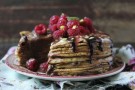 Torta di crepes al cioccolato e pistacchi