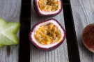 Tranci di pastasfoglia alla vaniglia e al frutto della passione Tranci di pastasfoglia alla vaniglia e al frutto della passione