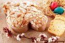 Torta al cioccolato con colomba di Pasqua